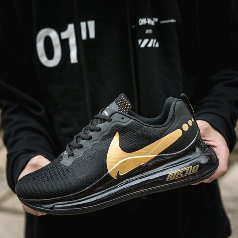 Nike AIR MAX 720-69